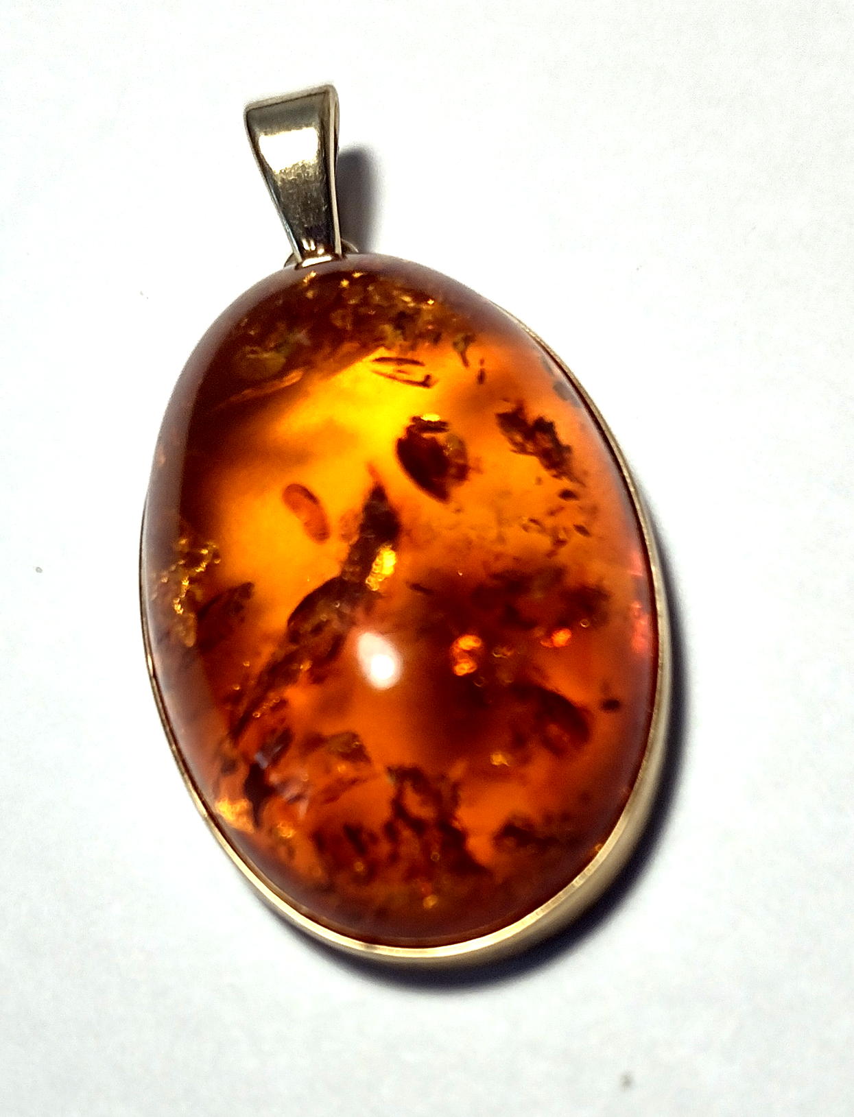 Baltic Amber Pendant set in 9 carat gold